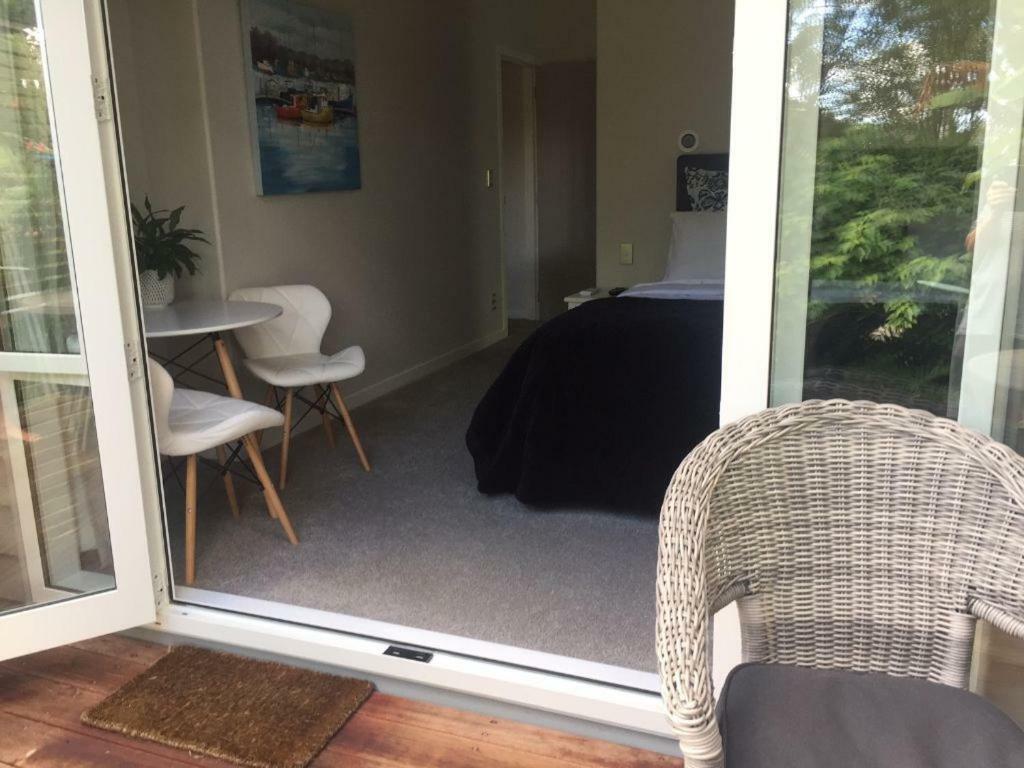 Kereru Cottage Russell - James Cook Apartment المظهر الخارجي الصورة